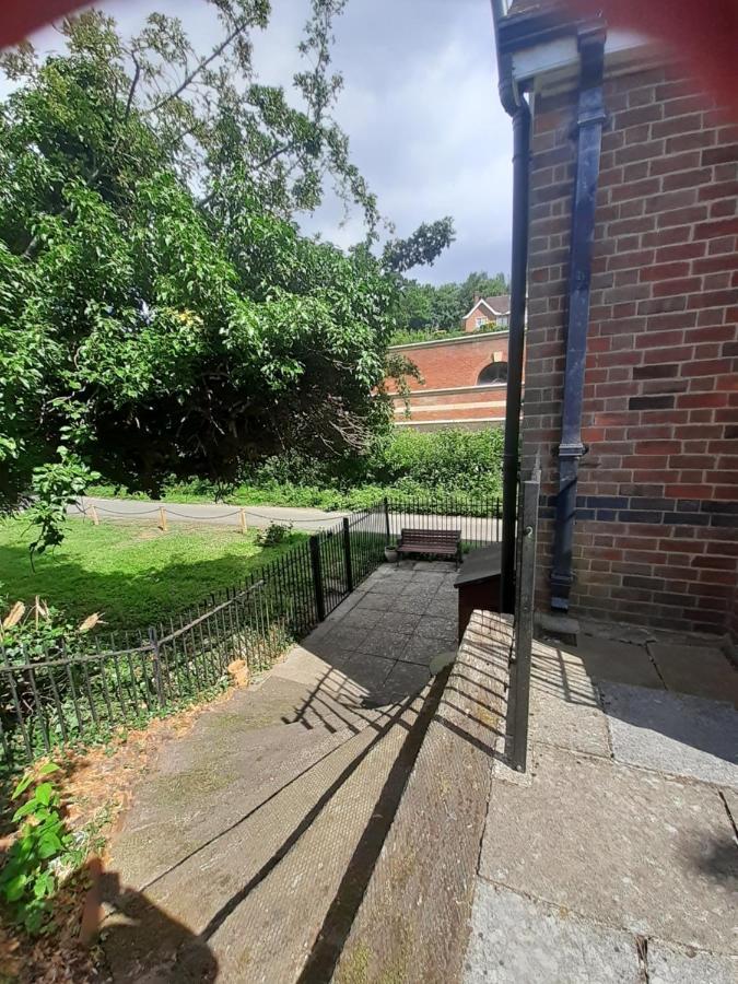 Alum House Villa Tewkesbury Exteriör bild
